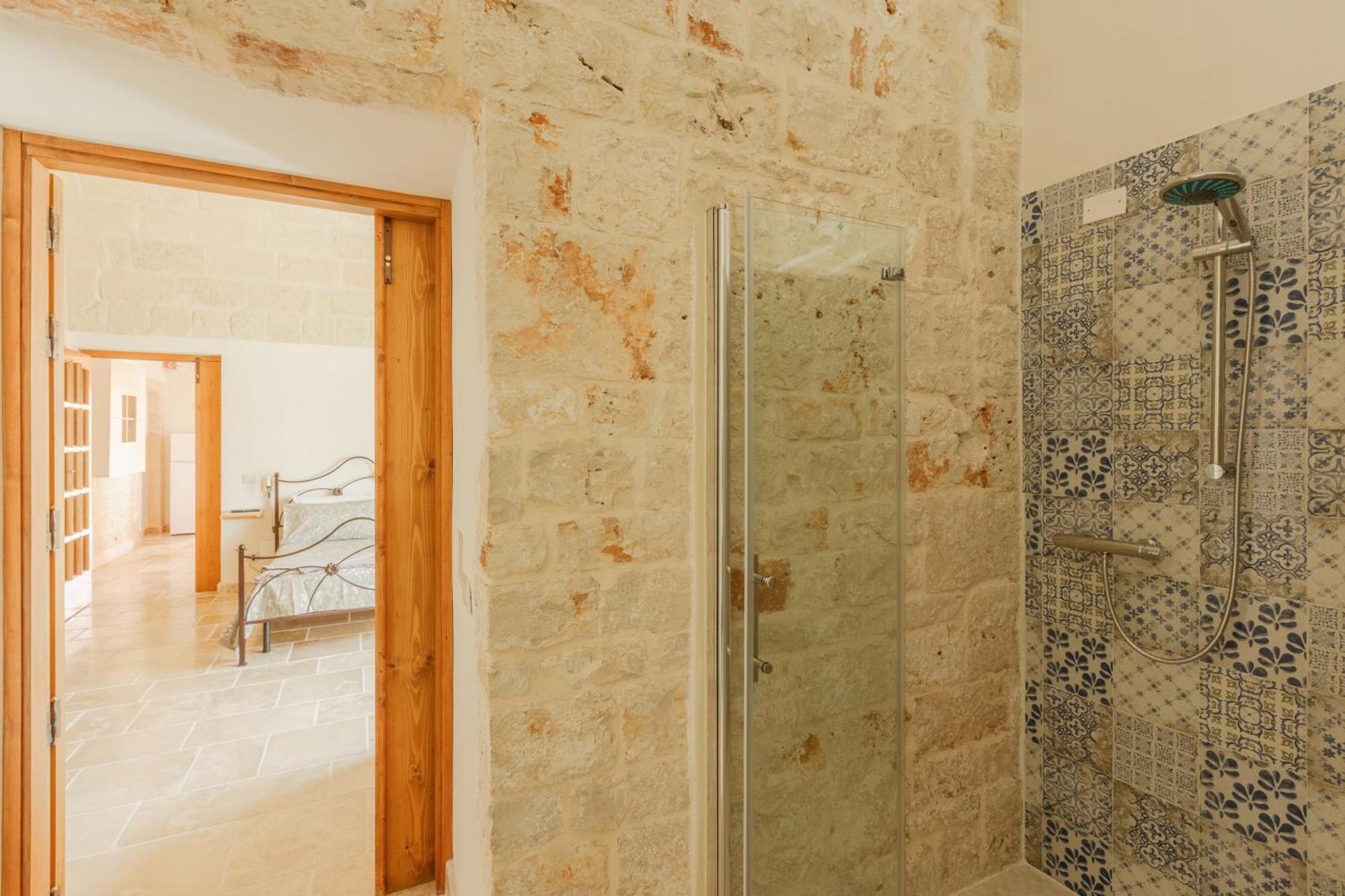 Casolare Lodedo Aparthotel Ceglie Messapica Exteriör bild