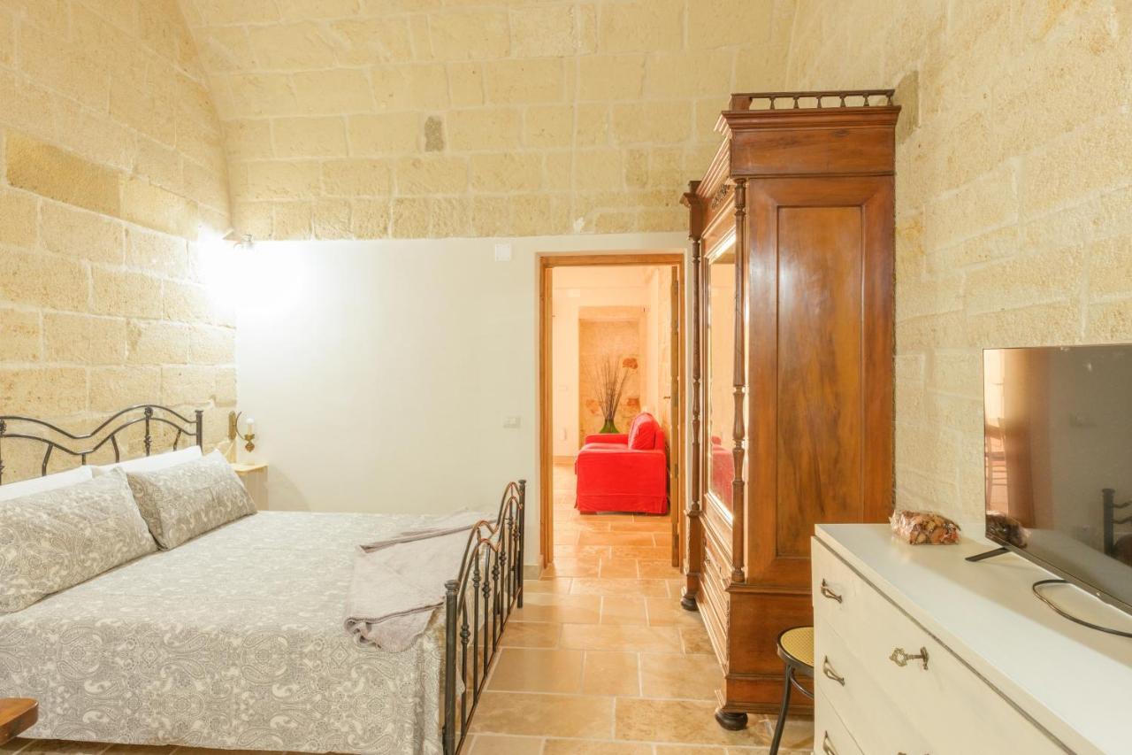 Casolare Lodedo Aparthotel Ceglie Messapica Exteriör bild