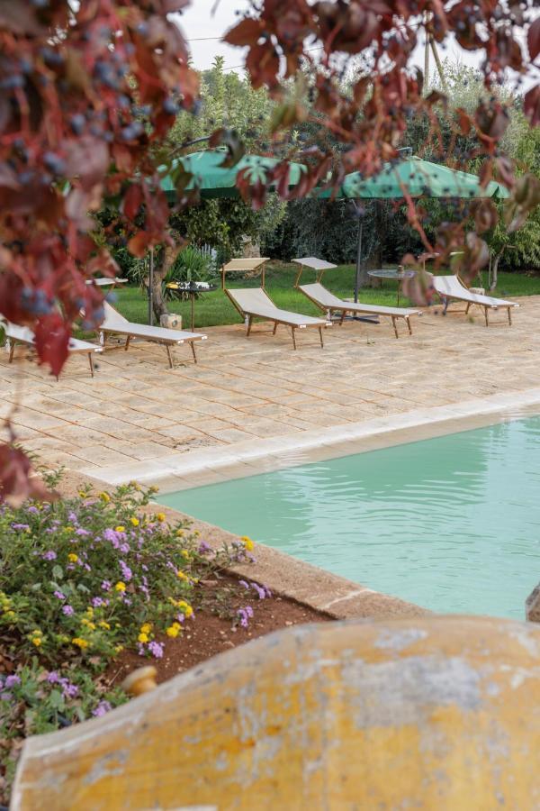 Casolare Lodedo Aparthotel Ceglie Messapica Exteriör bild