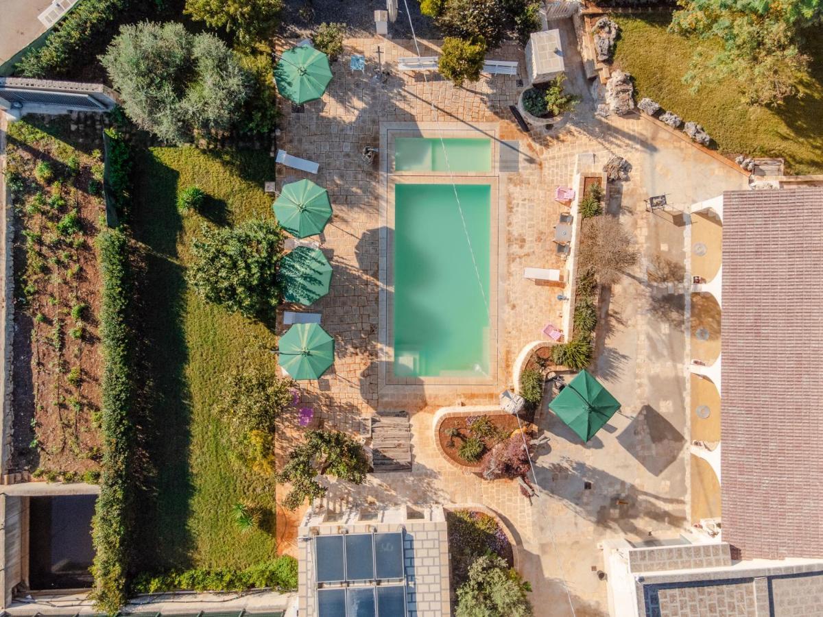 Casolare Lodedo Aparthotel Ceglie Messapica Exteriör bild