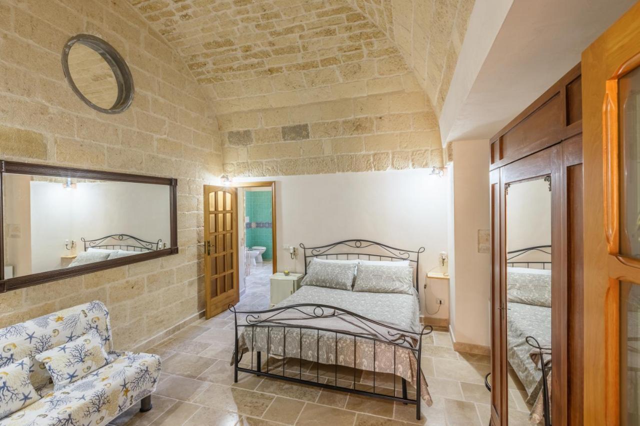 Casolare Lodedo Aparthotel Ceglie Messapica Exteriör bild
