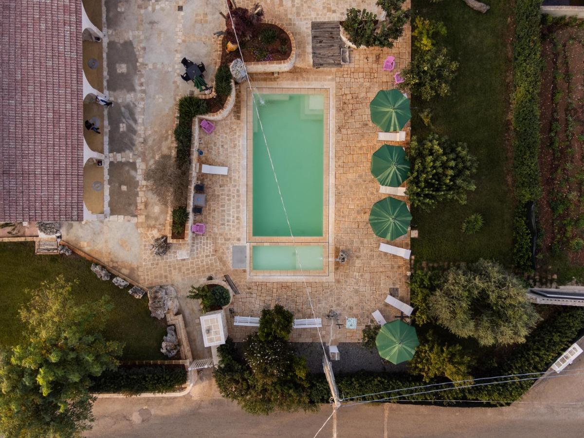 Casolare Lodedo Aparthotel Ceglie Messapica Exteriör bild
